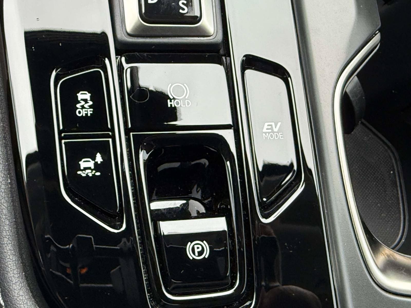 Used 2025 Lexus NX 350h AWD w/ Accessory Package (Z2) image 24