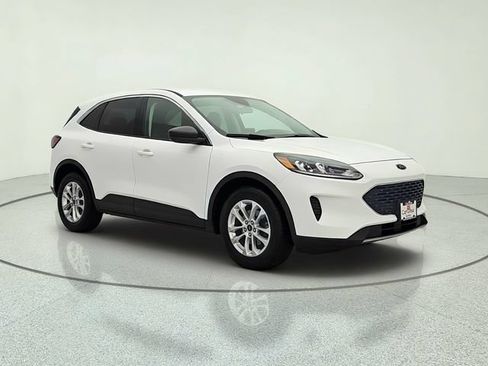 Used 2022 Ford Escape SE FWD image 8