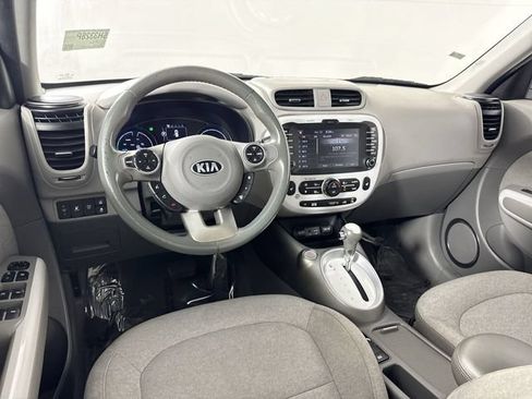 Used 2017 Kia Soul EV FWD image 23