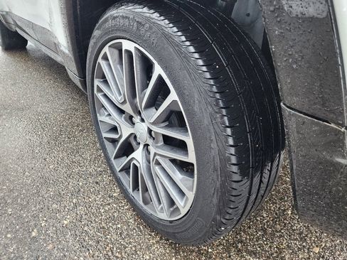 Used 2023 Jeep Compass Limited w/ Elite Group image 10