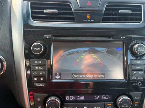 Used 2013 Nissan Altima 3.5 SL w/ Technology Pkg FWD image 20
