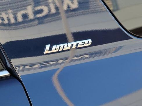 Used 2024 Toyota 4Runner Limited image 3