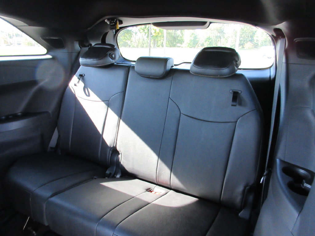 Used 2025 Toyota Sienna XLE Woodland Edition AWD/4WD image 24