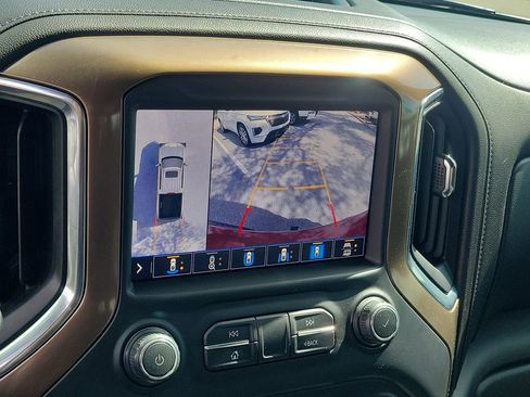 Used 2020 Chevrolet Silverado 1500 High Country w/ Technology Package image 26