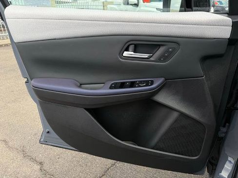 New 2026 Nissan Leaf Platinum+ w/ Cargo Package (Platinum+) image 18