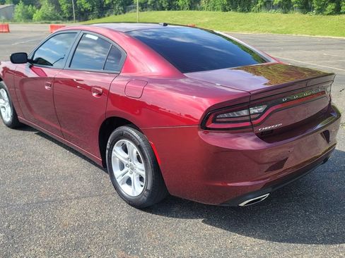 Used 2021 Dodge Charger SXT w/ Leather Interior Group RWD image 9