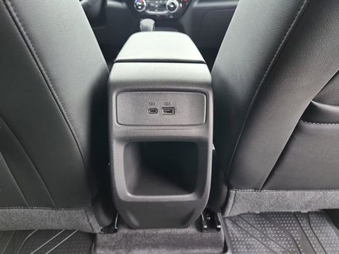 Certified 2025 Chevrolet Trax ACTIV image 32