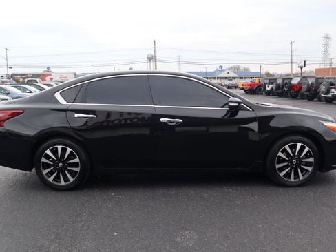 Used 2018 Nissan Altima 2.5 SL FWD image 6