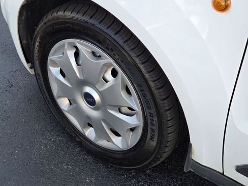 Used 2014 Ford Transit Connect XLT FWD image 11