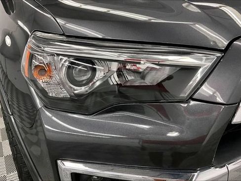 Used 2023 Toyota 4Runner Limited AWD/4WD image 33