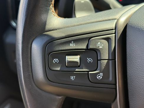 Used 2023 GMC Sierra 1500 AT4 w/ AT4 Preferred Package AWD/4WD image 16