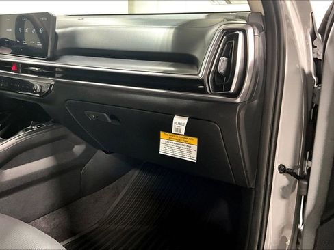 New 2026 Kia Sorento S image 18