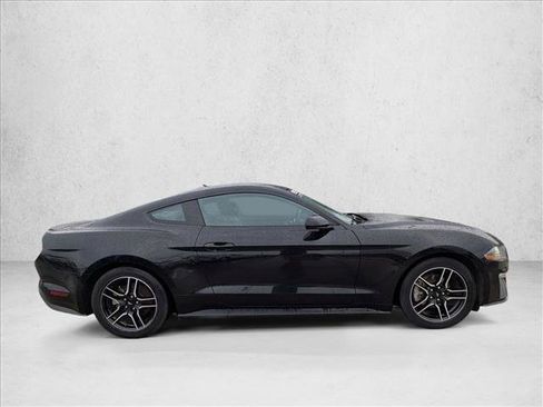 Used 2023 Ford Mustang Premium image 4