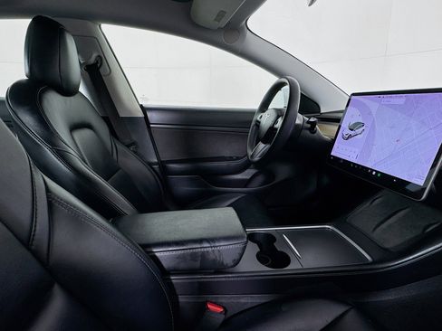 Used 2021 Tesla Model 3 Standard Range Plus image 26