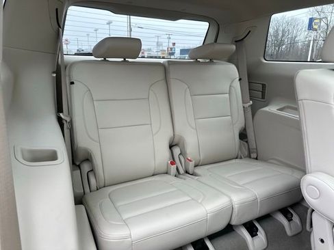 Used 2023 GMC Acadia Denali w/ Denali Ultimate Package image 14
