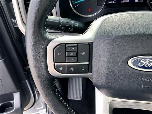 Certified 2024 Ford Expedition XLT image 17