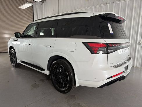 Certified 2026 INFINITI QX80 4WD w/ Sport Exterior Package image 5