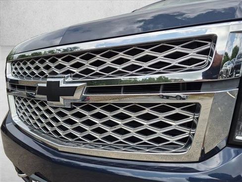 Used 2018 Chevrolet Tahoe LT w/ LT Signature Package AWD/4WD image 12