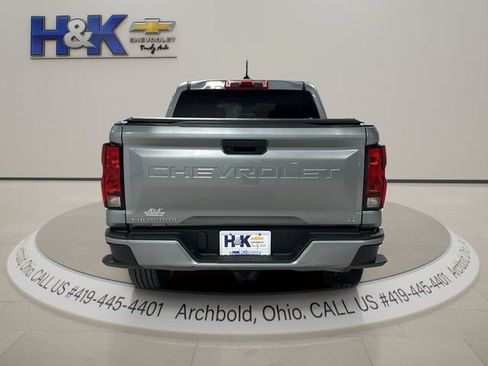 Used 2023 Chevrolet Colorado LT AWD/4WD image 5