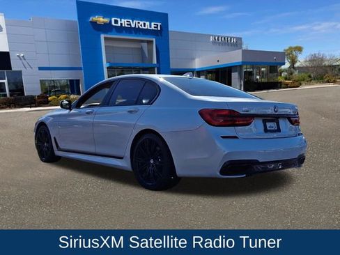 Used 2018 BMW 750i xDrive image 6