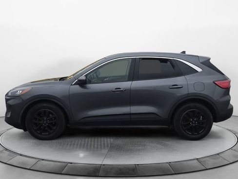 Used 2021 Ford Escape SE FWD image 2