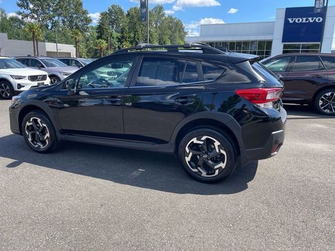Used 2021 Subaru Crosstrek 2.5i Limited w/ Moonroof Package 2 AWD/4WD image 3