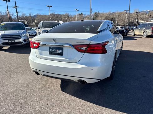 Used 2017 Nissan Maxima Platinum image 12
