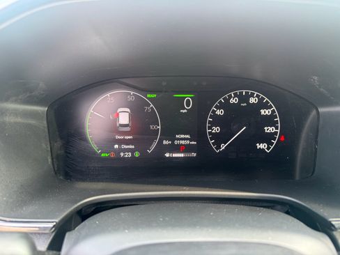 Used 2024 Honda CR-V Sport image 15
