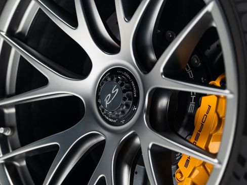 Used 2018 Porsche 911 GT2 RS image 12