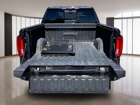 Used 2022 GMC Sierra 1500 AT4 w/ AT4 Premium Package AWD/4WD image 30