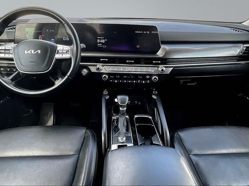 Used 2025 Kia Telluride S FWD image 8