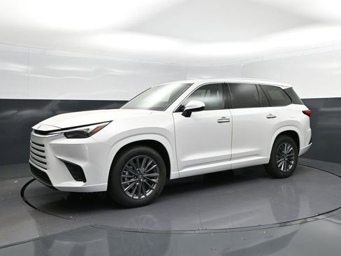 New 2026 Lexus TX 350 AWD image 3