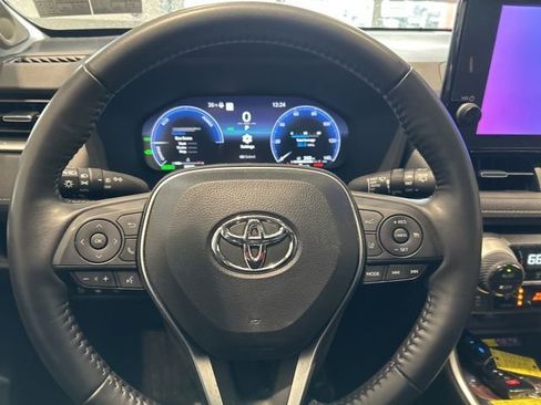 Used 2023 Toyota RAV4 Limited image 10