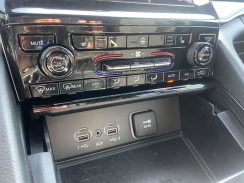 Certified 2025 Jeep Grand Cherokee L Laredo w/ Luxury Tech Group I image 42