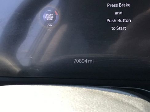 Used 2023 Jeep Grand Cherokee Limited AWD/4WD image 9