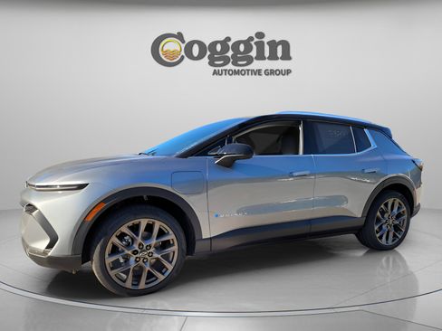 New 2026 Chevrolet Equinox EV LT image 1