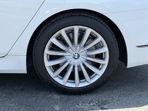 Used 2019 BMW 740i w/ Executive Package RWD image 12