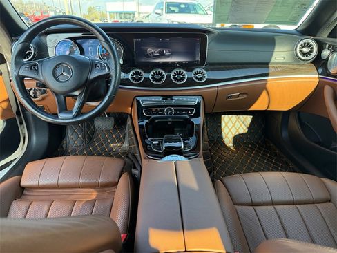 Used 2018 Mercedes-Benz E 400 4MATIC Cabriolet image 13