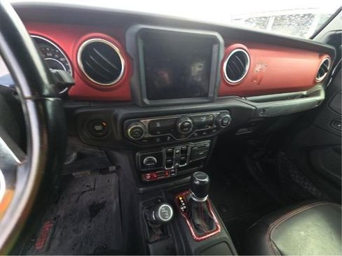 Used 2020 Jeep Gladiator Rubicon AWD/4WD image 7
