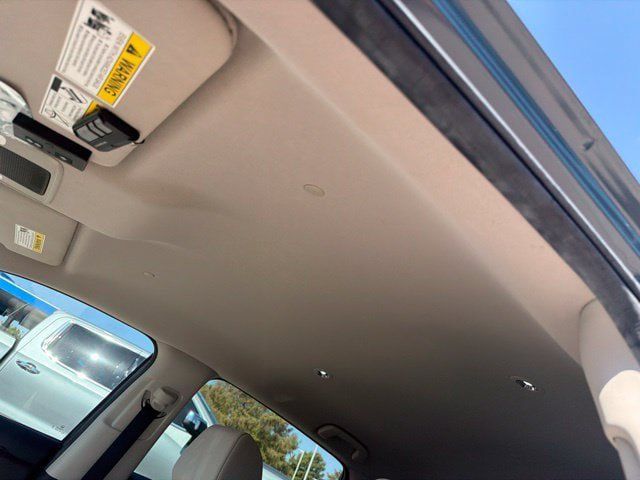 Used 2024 Honda HR-V LX image 16