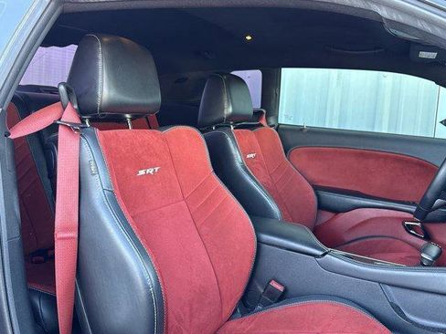 Used 2016 Dodge Challenger SRT Hellcat image 41