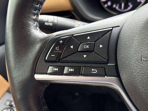 Used 2024 Nissan Sentra SV w/ SV Premium Package FWD image 24
