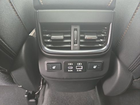 Certified 2025 Subaru Outback Wilderness w/ Wilderness Package image 18