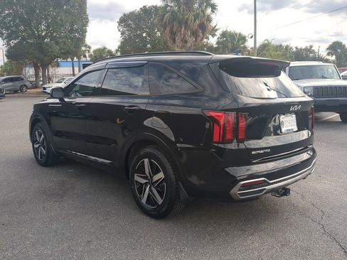Used 2023 Kia Sorento S w/ Panoramic Sunroof Package image 5
