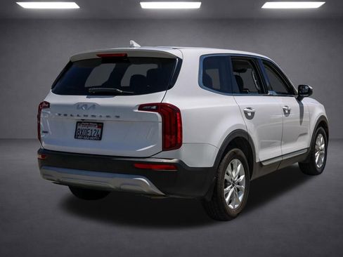 Used 2022 Kia Telluride LX AWD/4WD image 4