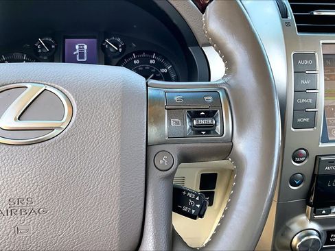 Used 2015 Lexus GX 460 image 21