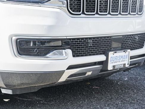 Used 2022 Jeep Wagoneer Series III image 12