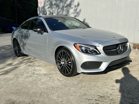 Used 2018 Mercedes-Benz C 300 Coupe image 4