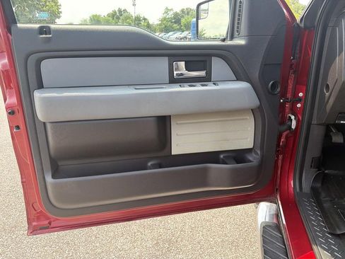 Used 2014 Ford F150 XLT w/ Equipment Group 302A Luxury AWD/4WD image 14
