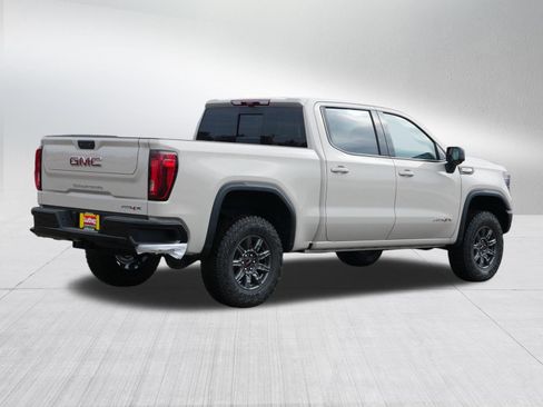 New 2026 GMC Sierra 1500 AT4X w/ LPO, Black Badging Package AWD/4WD image 5